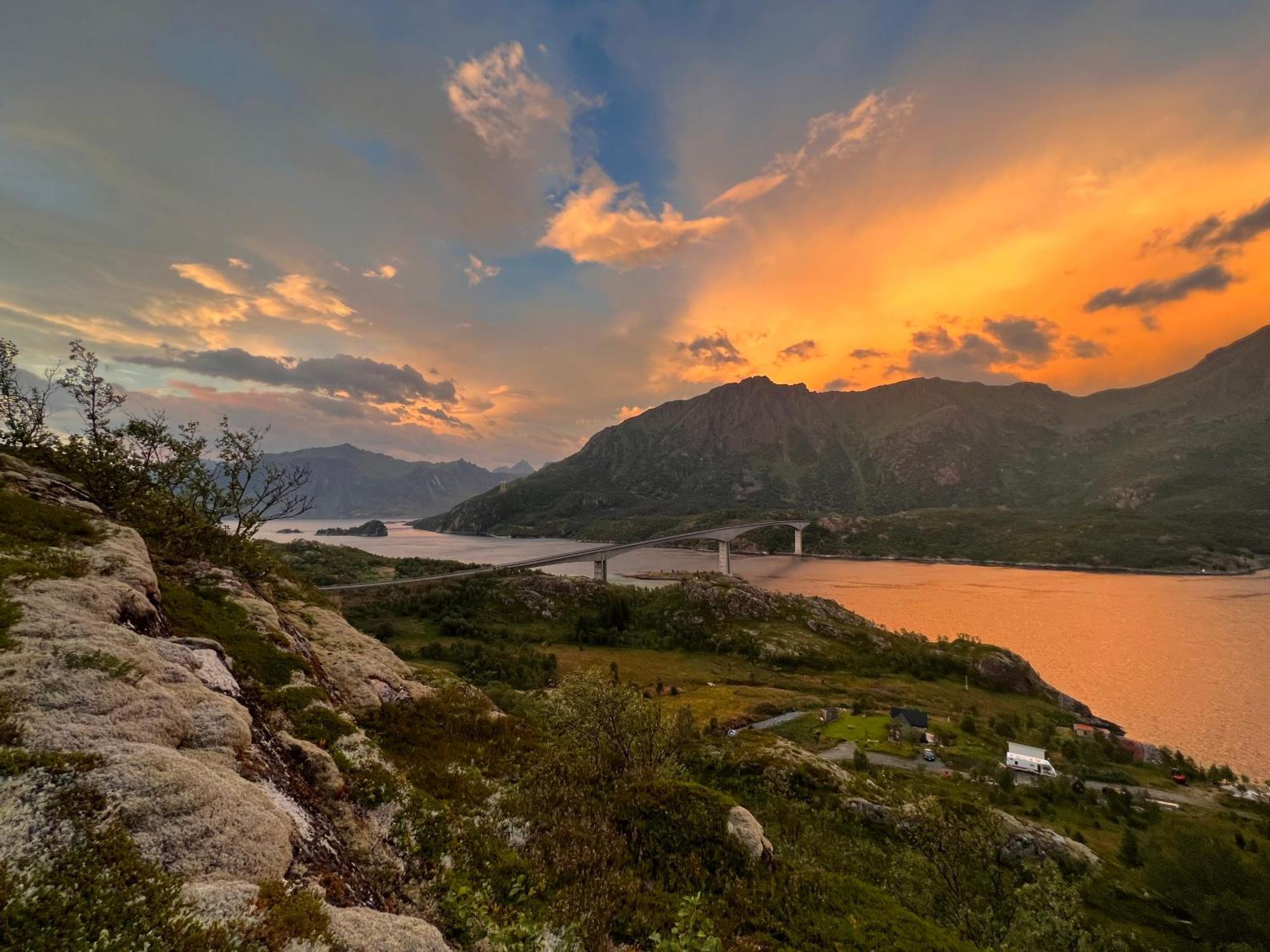 Lofoten And Vesteralen Kveldro *
